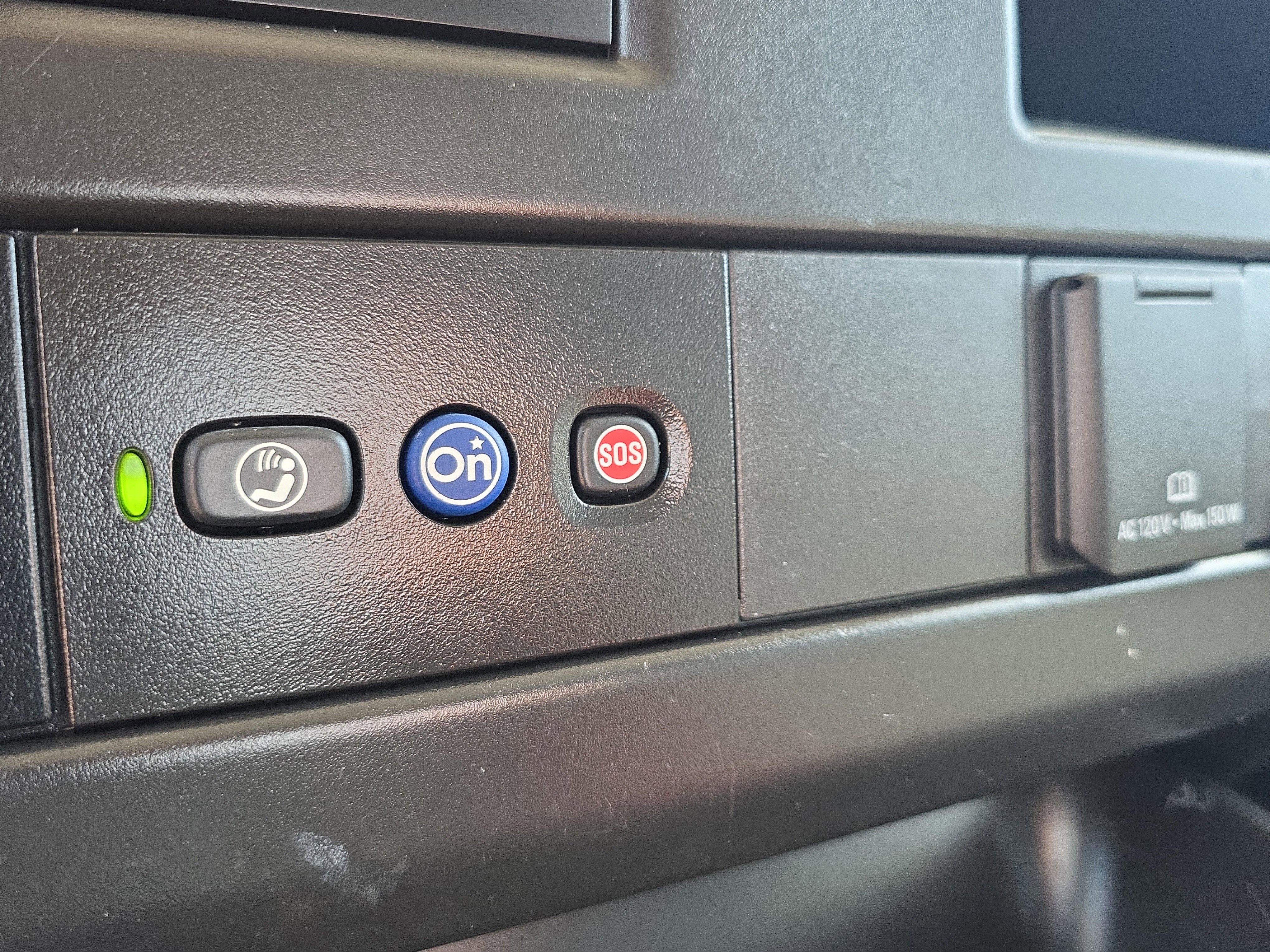 Used 2020 Chevrolet Express 2500 w/ Communications Package RWD image 30