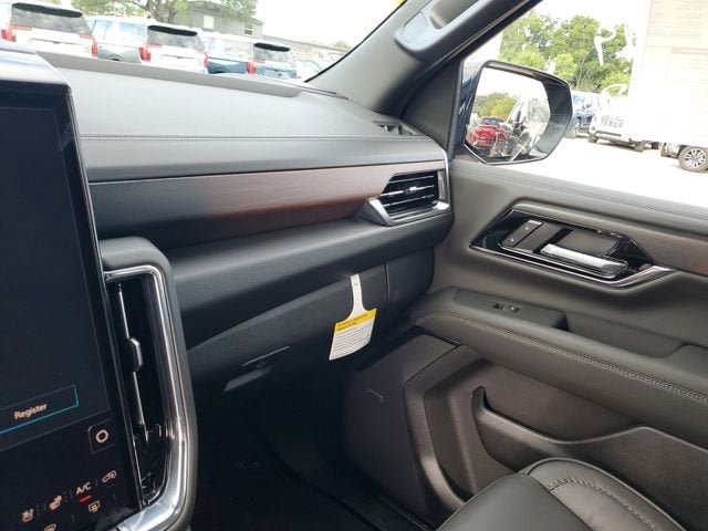 New 2026 GMC Yukon XL Denali w/ Denali Reserve Package AWD/4WD image 25