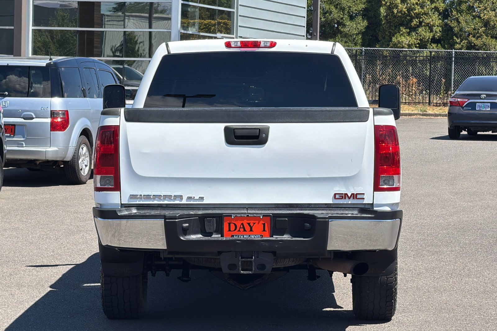 Used 2014 GMC Sierra 3500 SLE AWD/4WD image 6