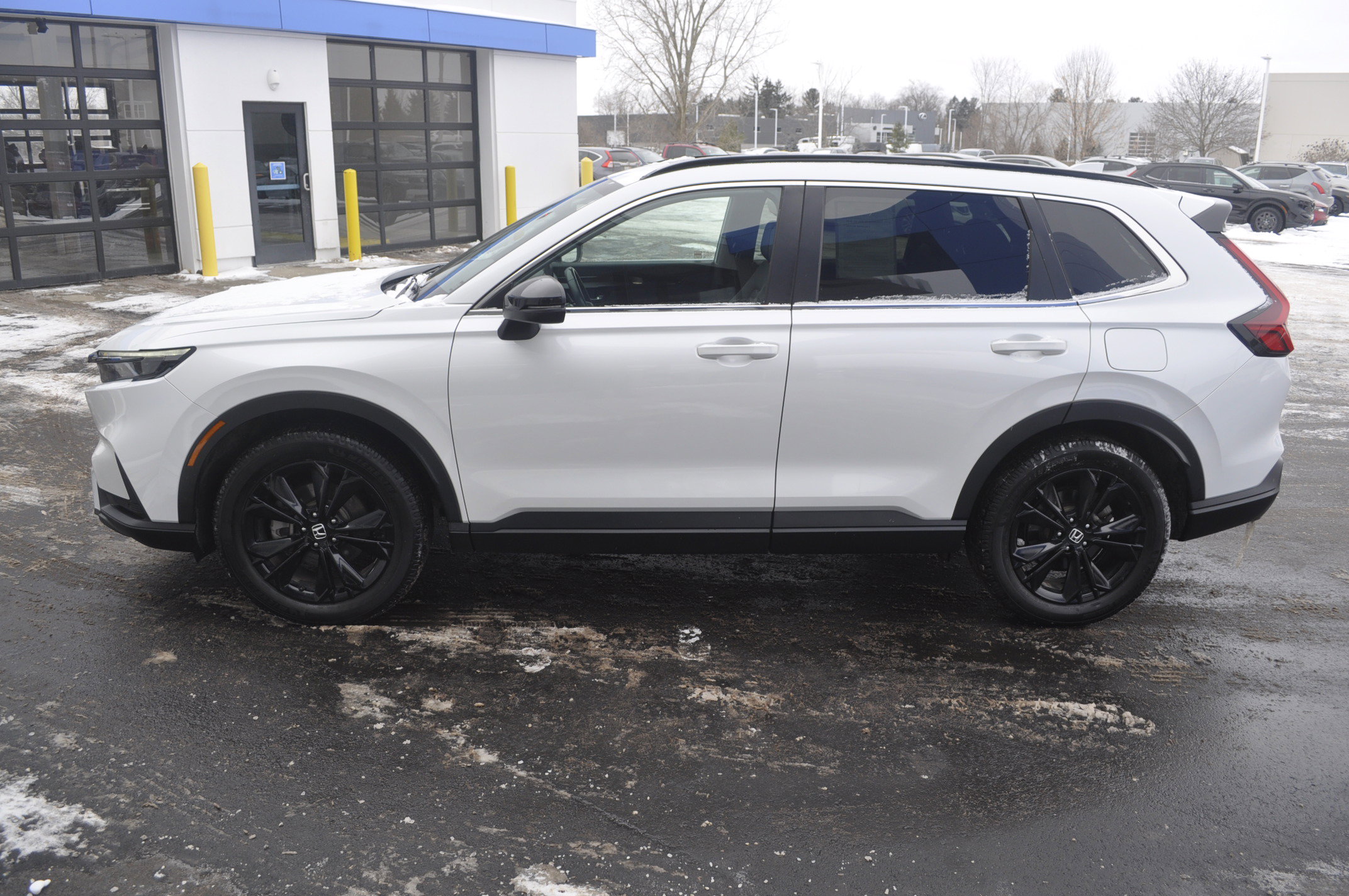 Certified 2023 Honda CR-V Sport Touring image 4