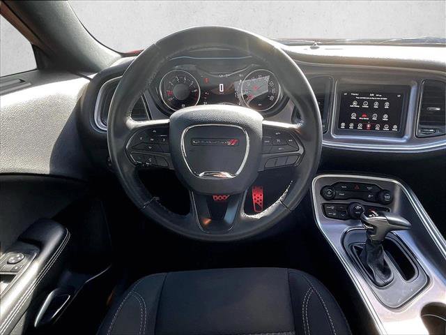 Used 2019 Dodge Challenger SXT image 7