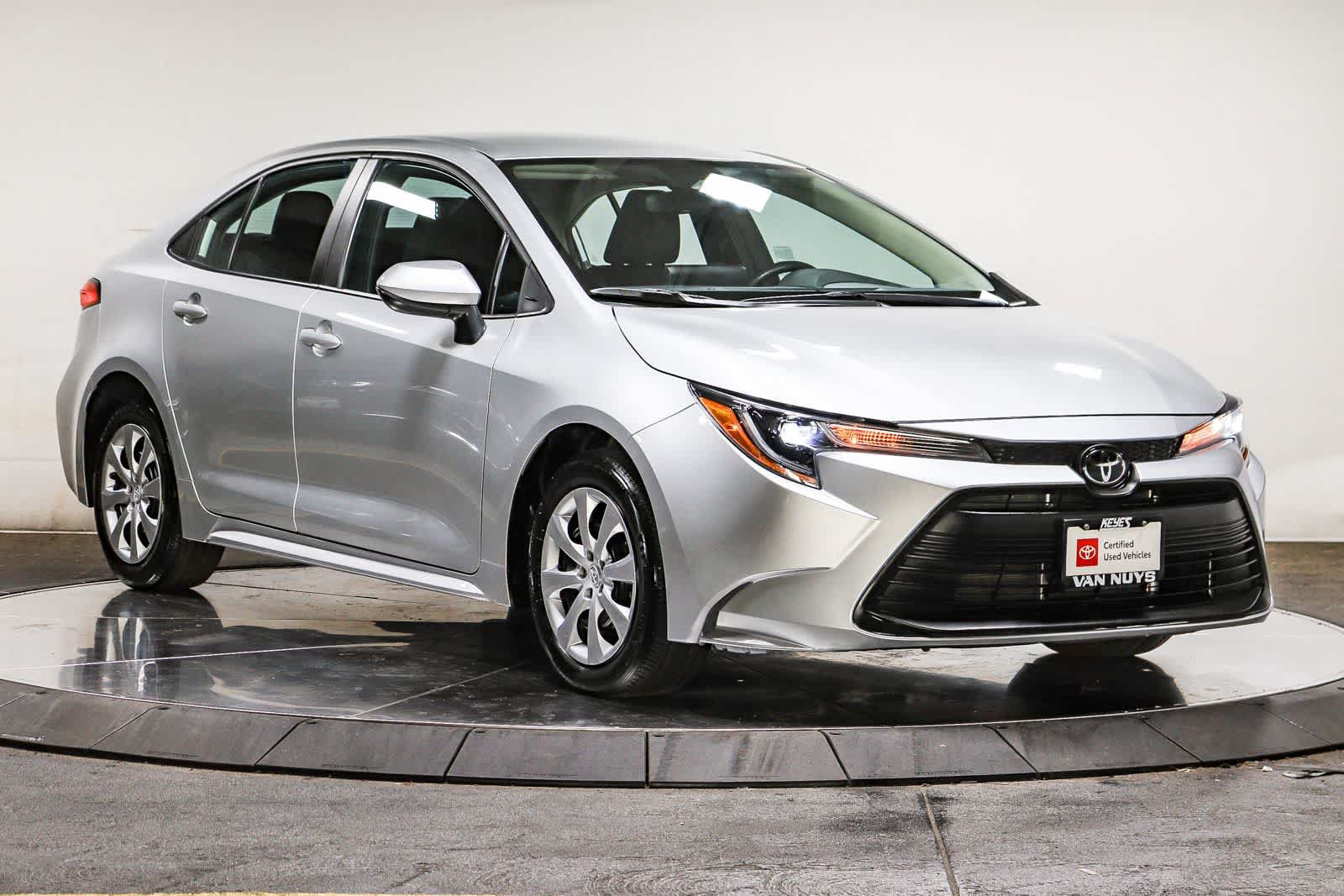 Certified 2025 Toyota Corolla LE FWD image 6