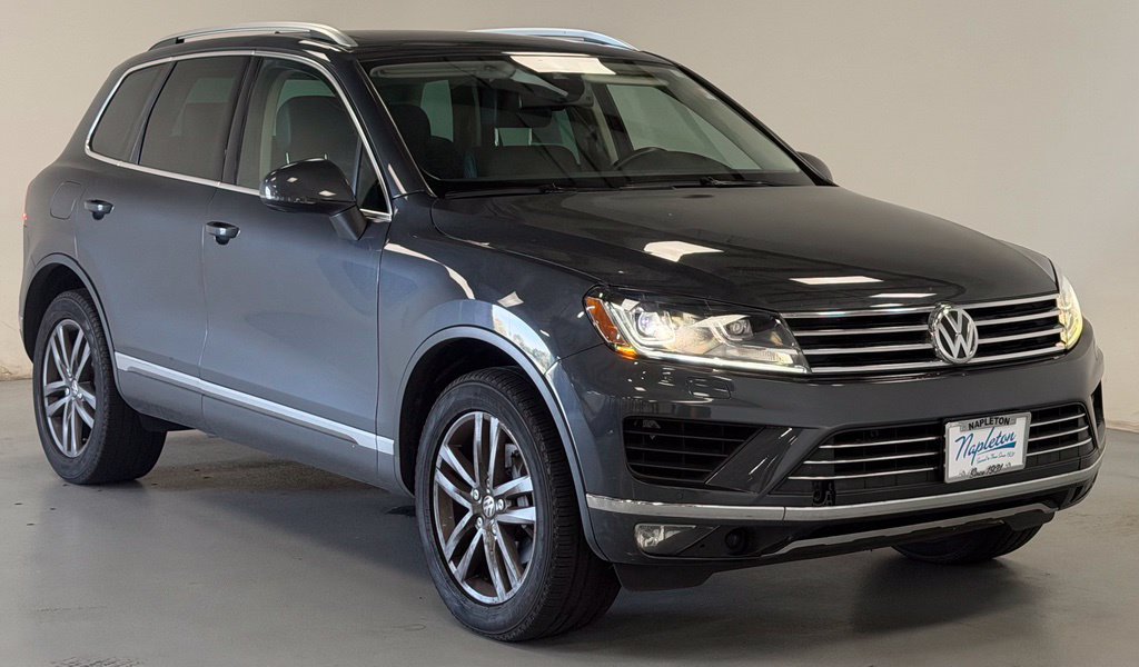 Used 2016 Volkswagen Touareg VR6 AWD/4WD image 6