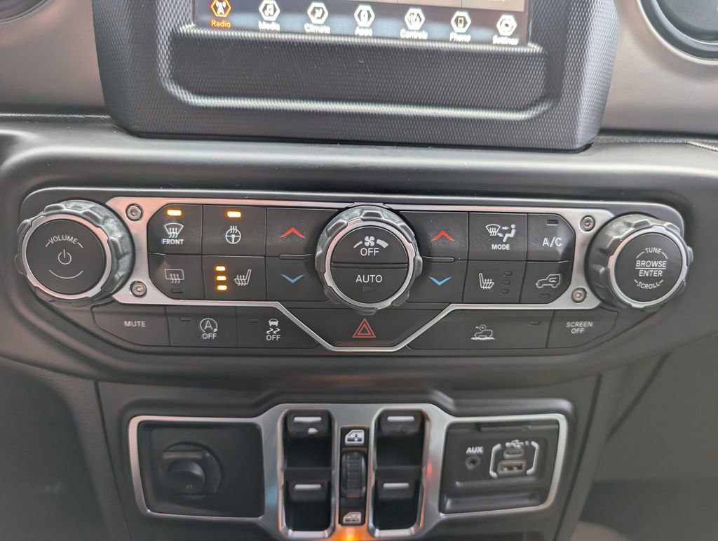 Used 2021 Jeep Wrangler Unlimited Sport image 29