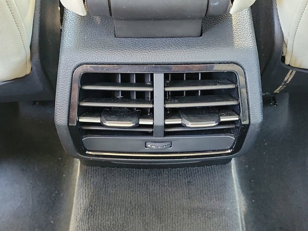 Used 2019 Audi Q3 2.0T Premium Plus w/ Premium Plus Package AWD/4WD image 13