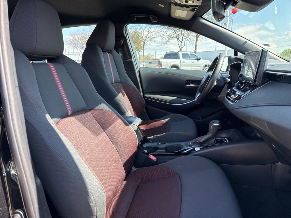 Used 2024 Toyota Corolla SE Nightshade image 9
