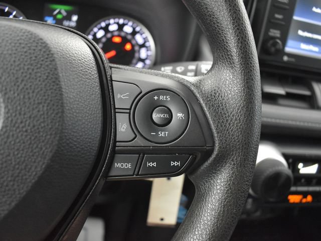 Used 2022 Toyota RAV4 LE FWD image 14