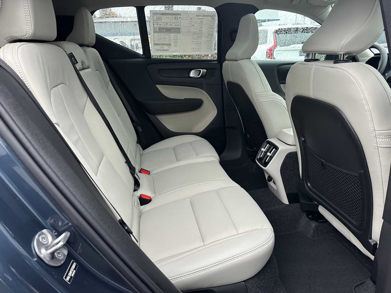 New 2026 Volvo XC40 B5 Ultra w/ Climate Package AWD/4WD image 13