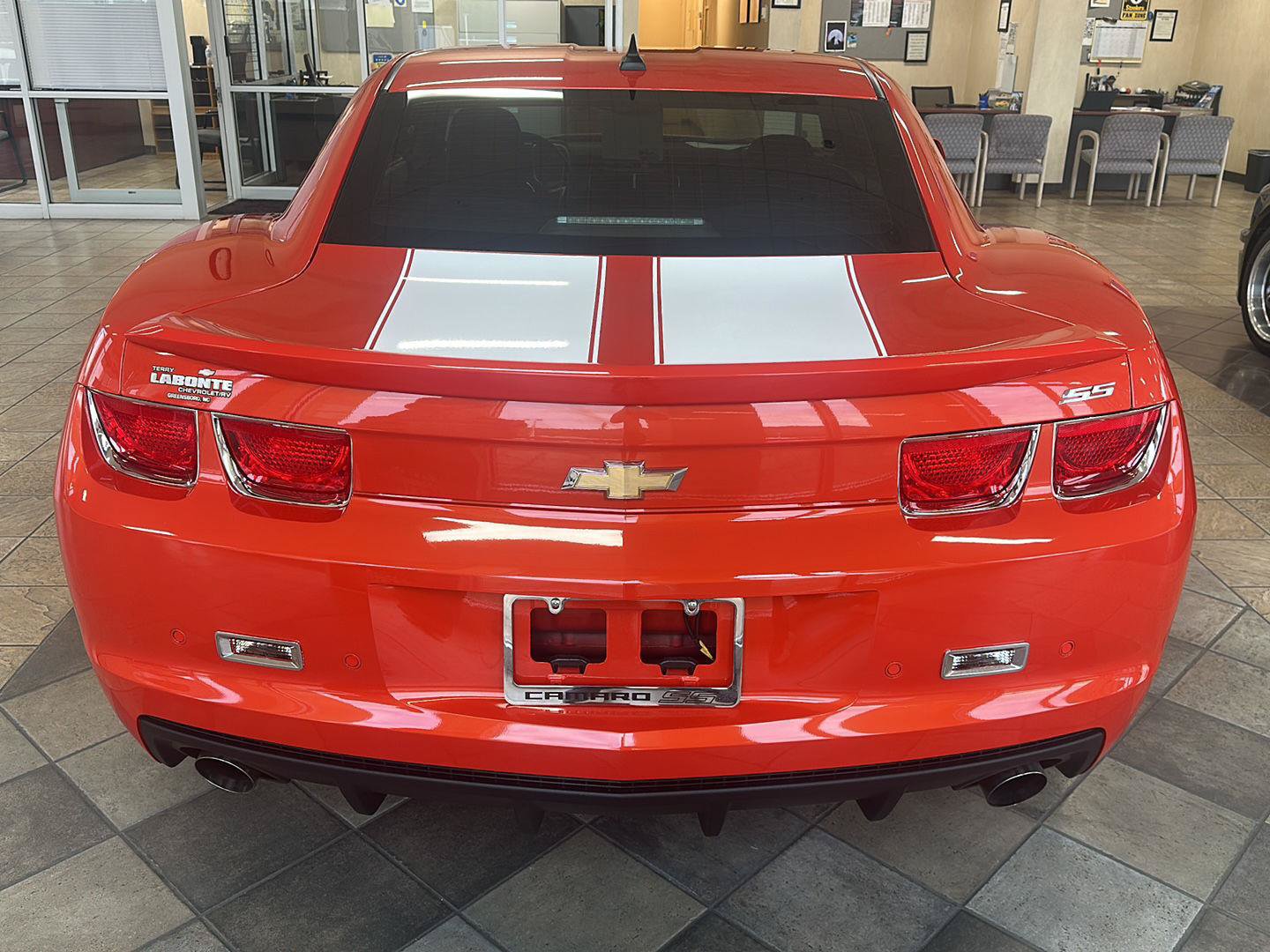 Used 2011 Chevrolet Camaro SS RWD image 6