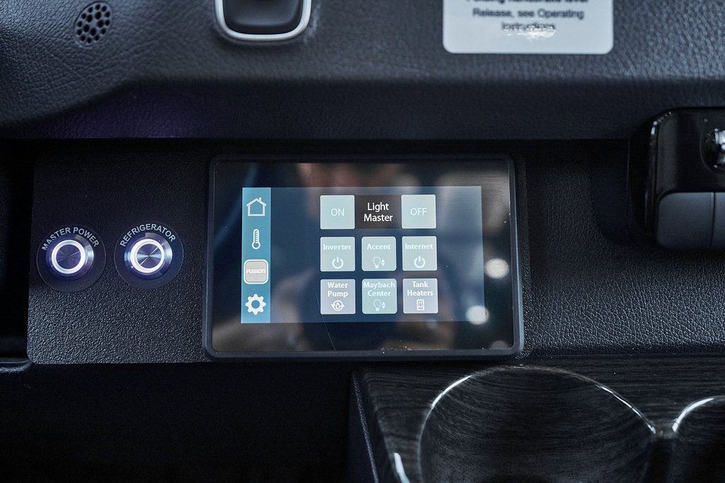 Used 2024 Mercedes-Benz Sprinter 3500 w/ Parking Package image 54