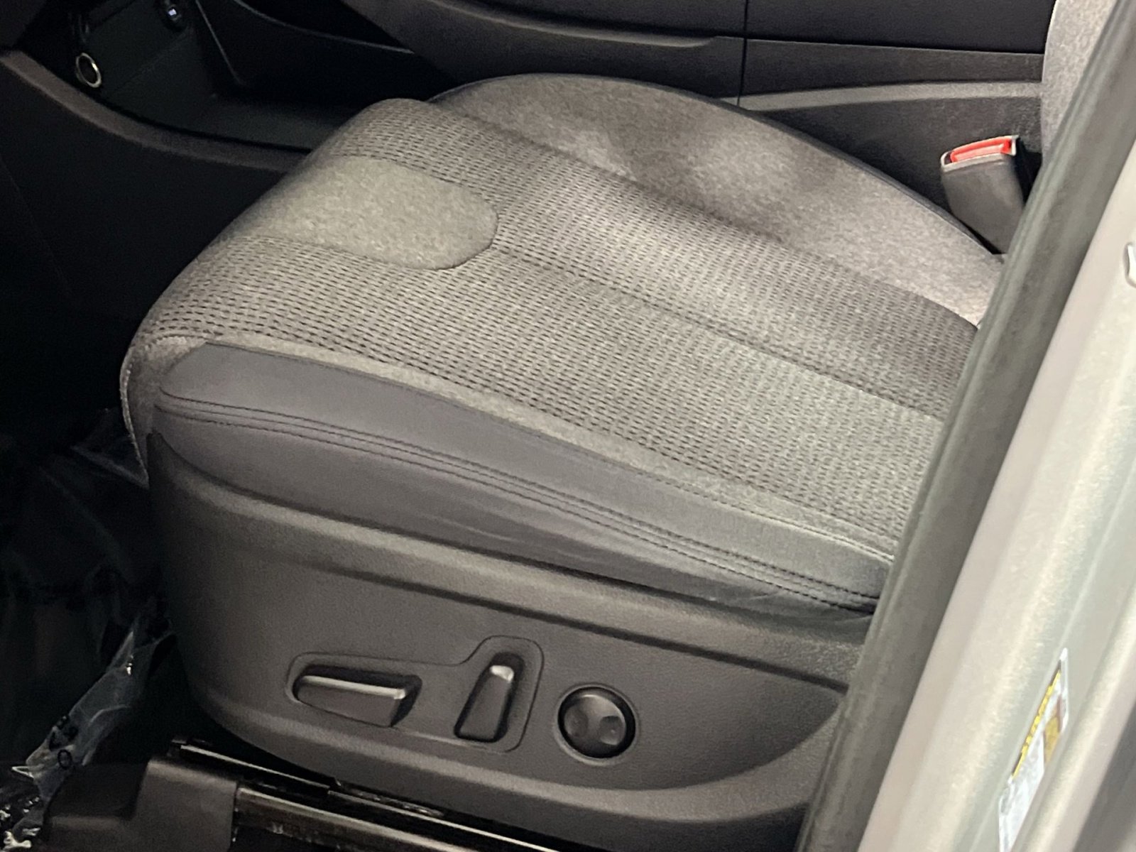 Used 2023 Hyundai Santa Fe SEL AWD/4WD image 15