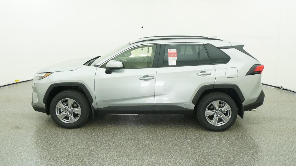 New 2025 Toyota RAV4 XLE AWD/4WD image 6