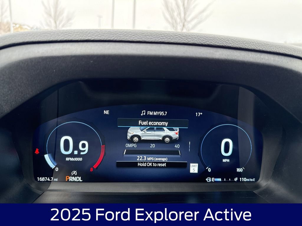 Used 2025 Ford Explorer Active image 20