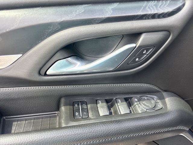 Used 2022 GMC Yukon Denali RWD image 13