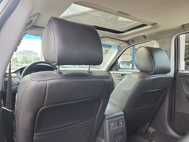 Used 2010 Cadillac DTS Luxury FWD image 23
