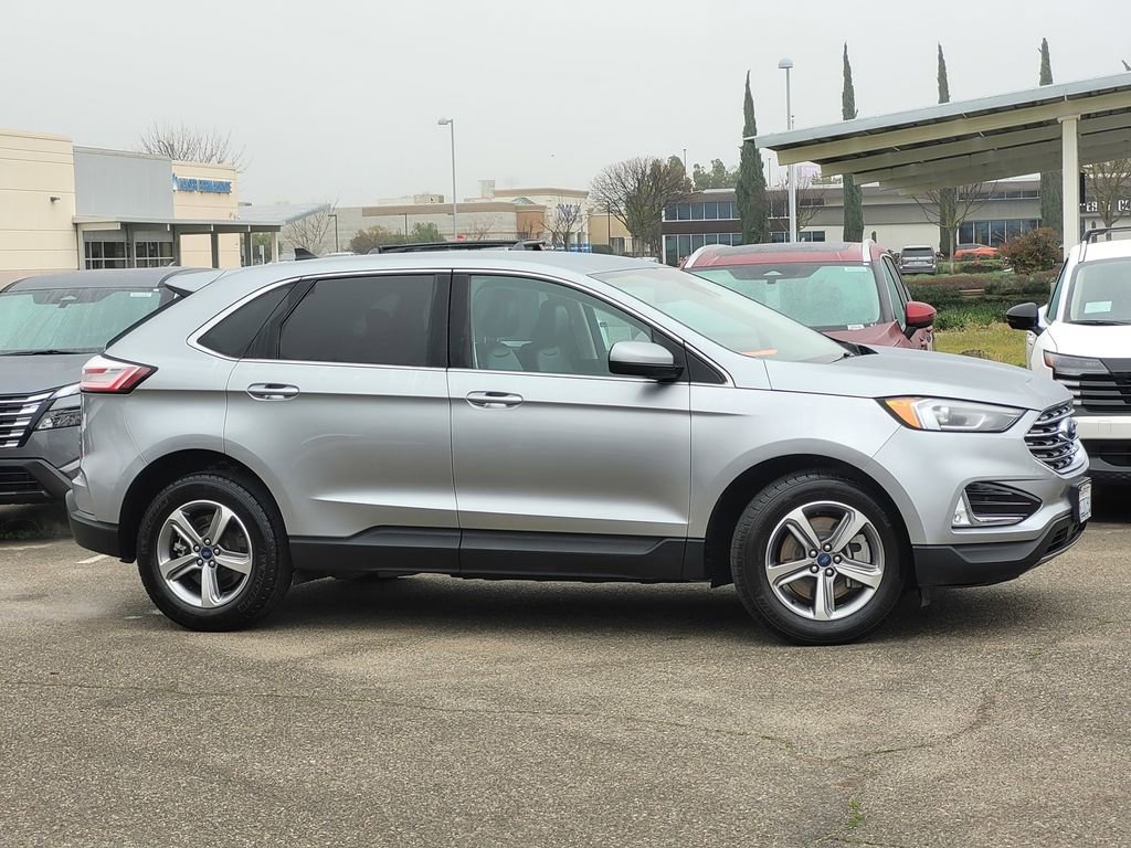 Used 2022 Ford Edge SEL w/ Convenience Package image 4