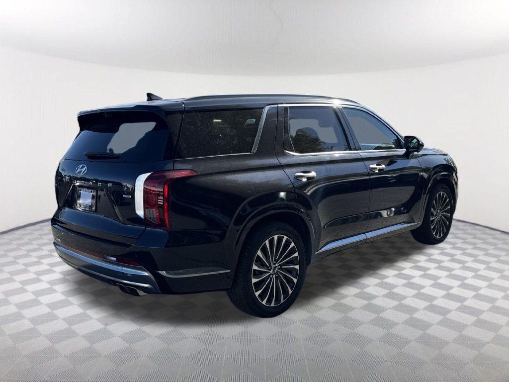 Used 2024 Hyundai Palisade Calligraphy AWD/4WD image 5