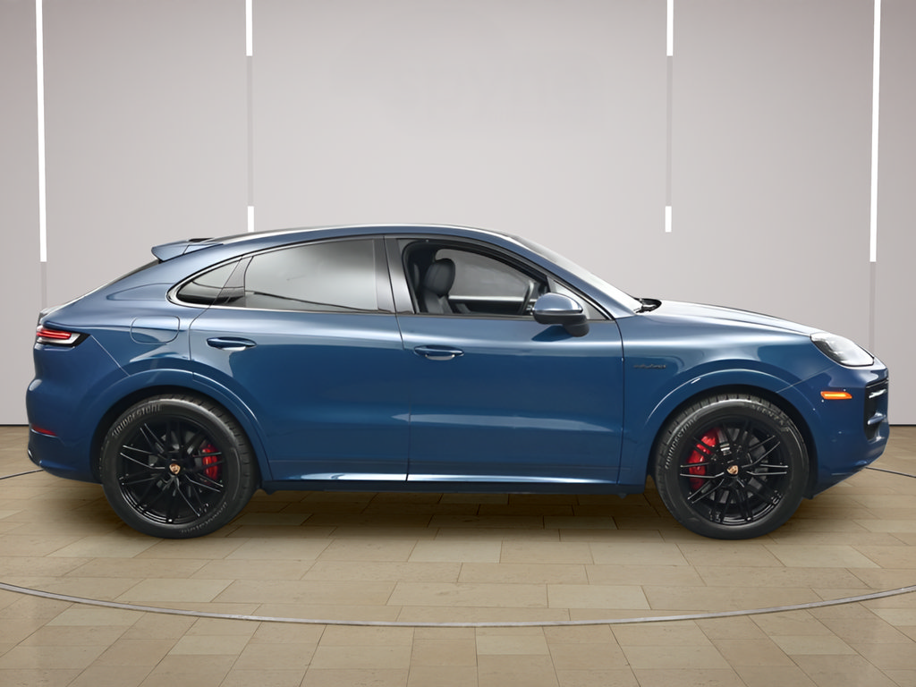 Certified 2025 Porsche Cayenne S AWD/4WD image 27
