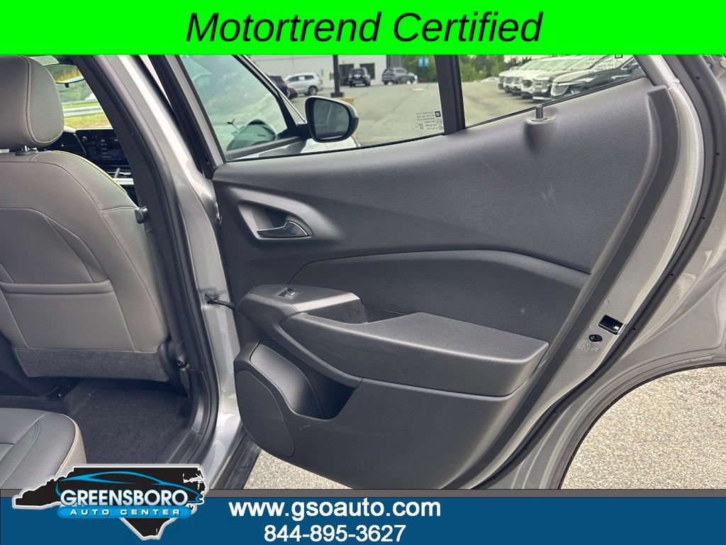 Used 2024 Chevrolet Trax ACTIV w/ Sunroof Package FWD image 20
