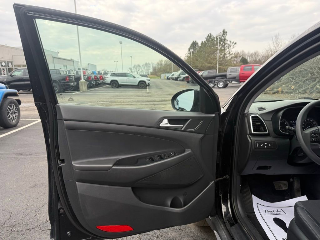 Used 2020 Hyundai Tucson SEL w/ Cargo Package image 10