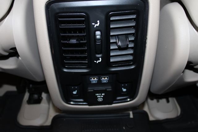 Used 2021 Jeep Grand Cherokee Overland AWD/4WD image 12