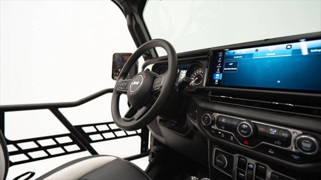 Used 2025 Jeep Gladiator Sport image 30