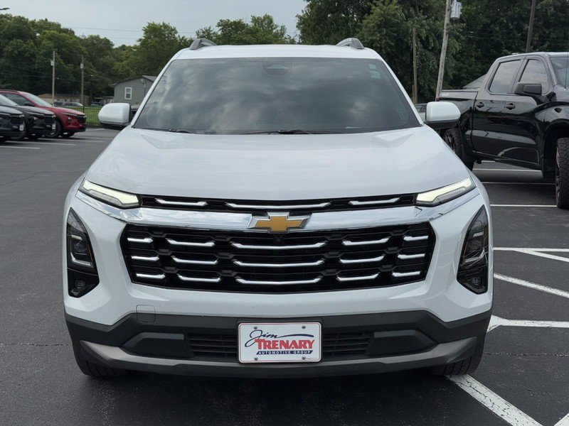 Used 2025 Chevrolet Equinox LT w/ Convenience Package II FWD image 9
