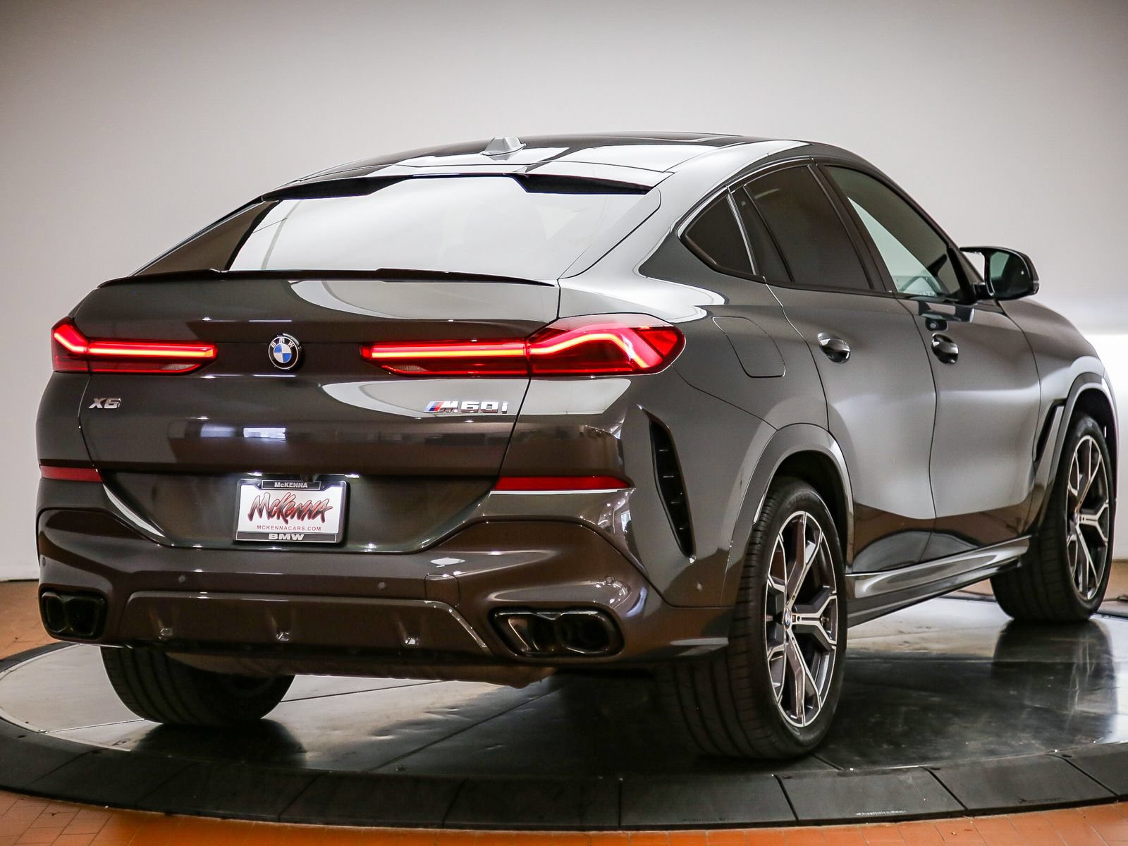 Certified 2025 BMW X6 M60i AWD/4WD image 5