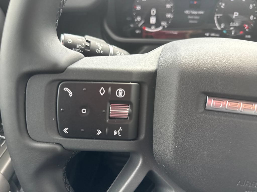 New 2026 Land Rover Defender 110 X-Dynamic SE AWD/4WD image 19