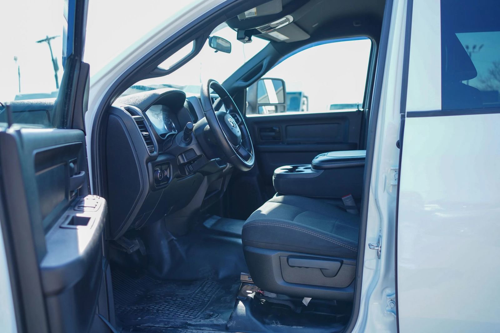 Used 2024 RAM 3500 Tradesman image 13