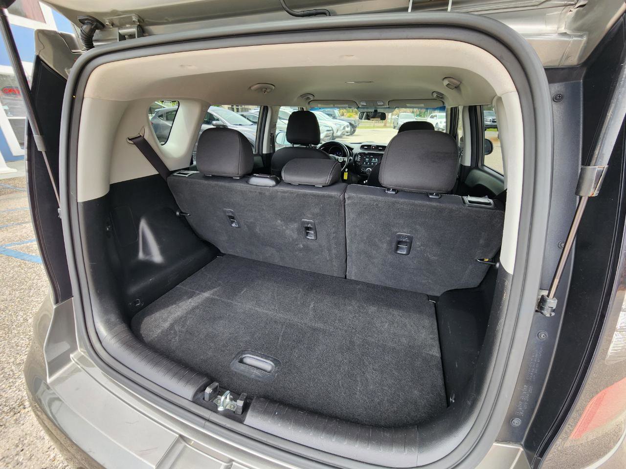 Used 2019 Kia Soul + FWD image 28