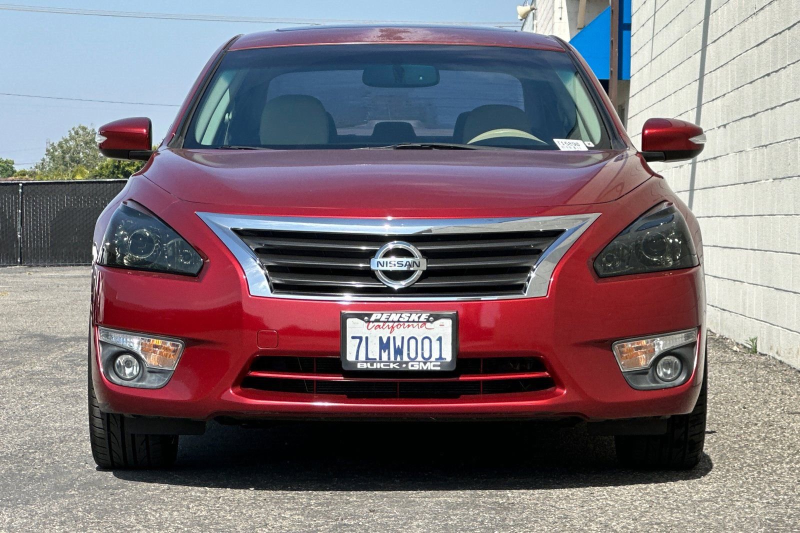 Used 2015 Nissan Altima 2.5 SV w/ Convenience Package FWD image 9