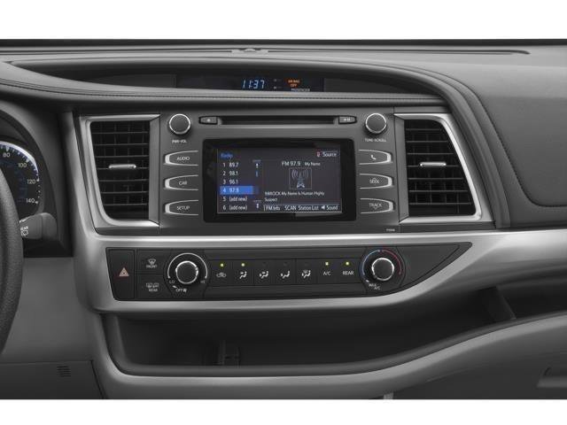 Used 2019 Toyota Highlander LE FWD image 26