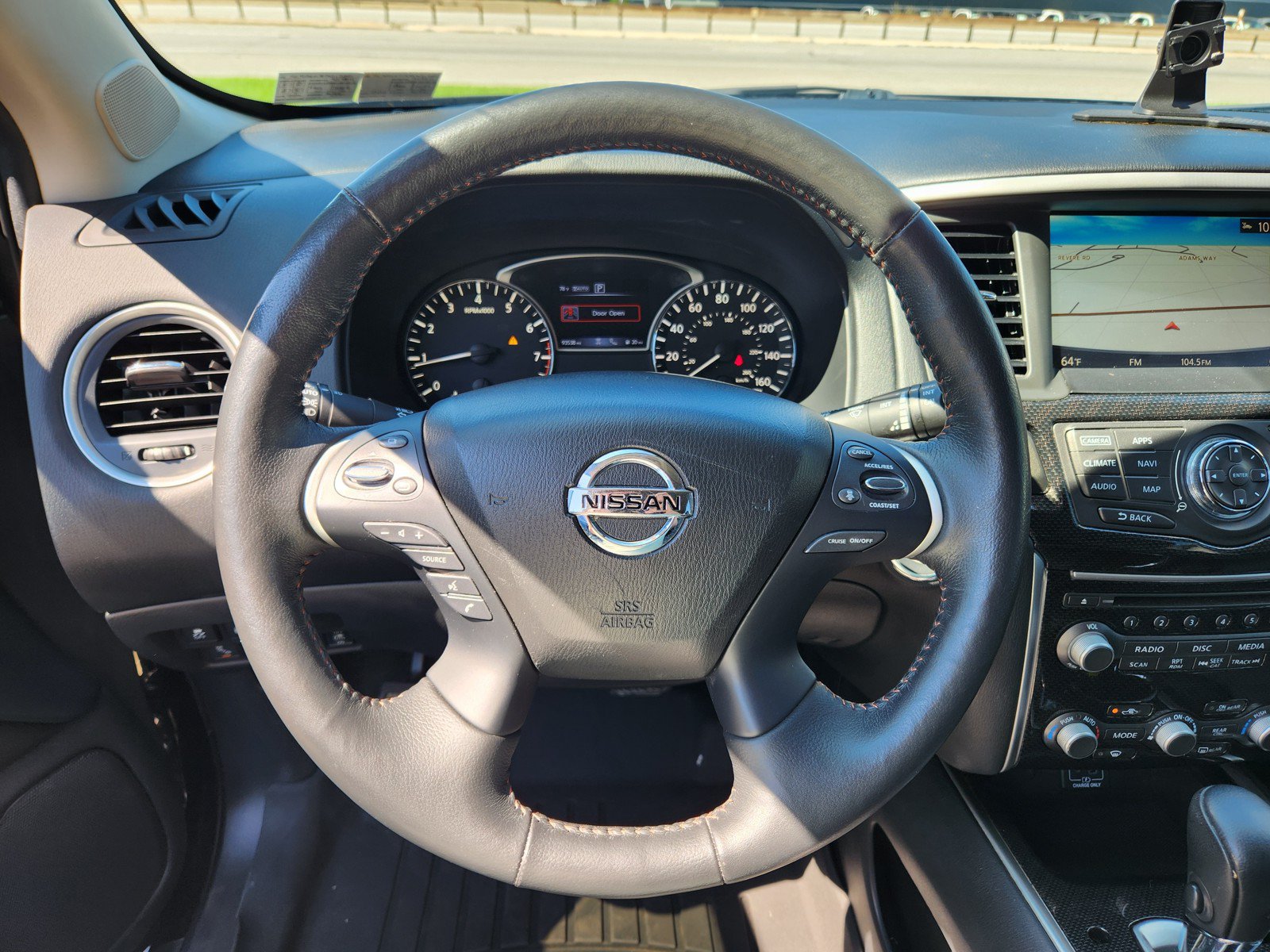 Used 2019 Nissan Pathfinder SL AWD/4WD image 18