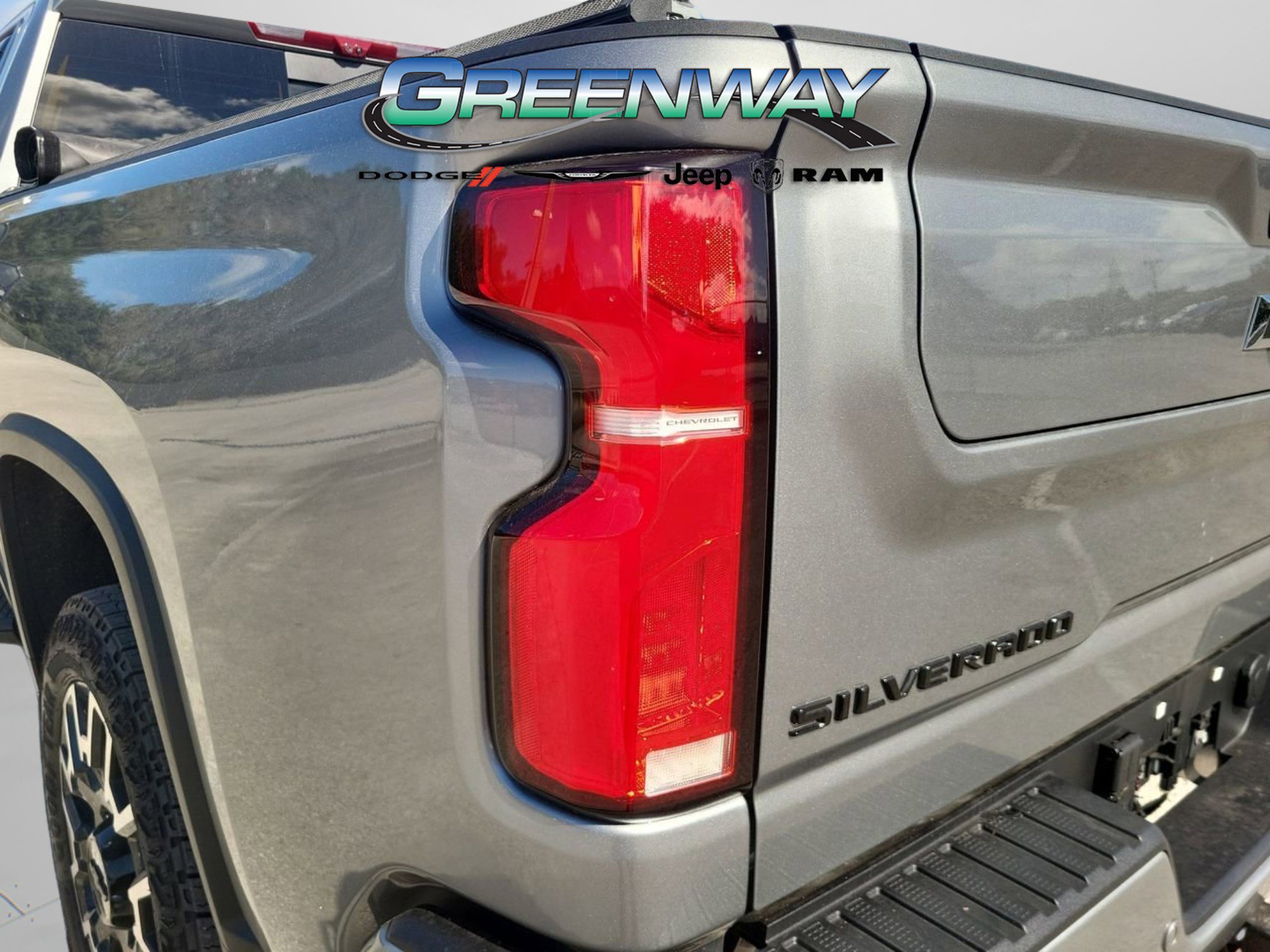 Used 2025 Chevrolet Silverado 2500 High Country w/ High Country Premium Package image 6