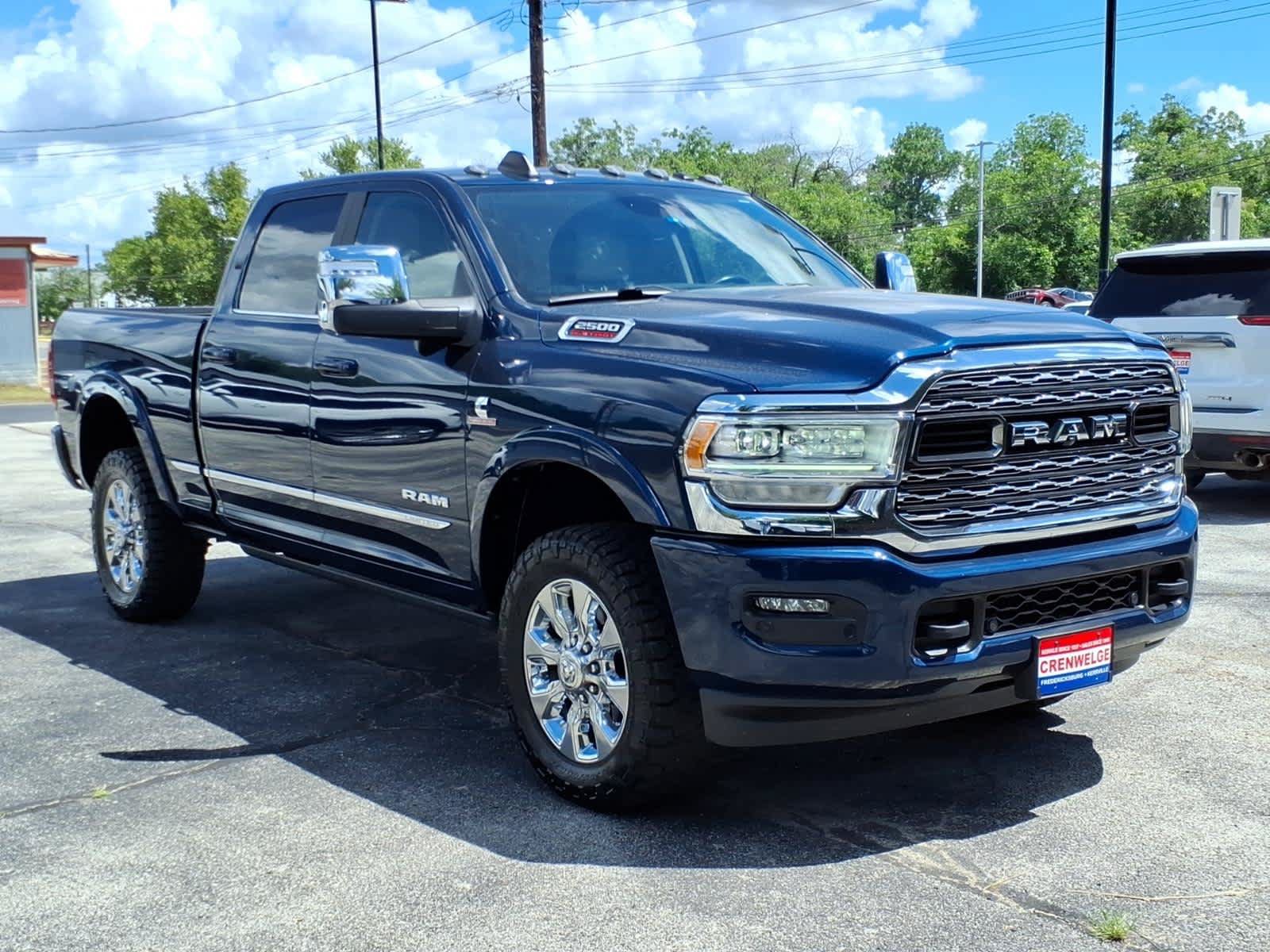Used 2023 RAM 2500 Limited AWD/4WD image 2