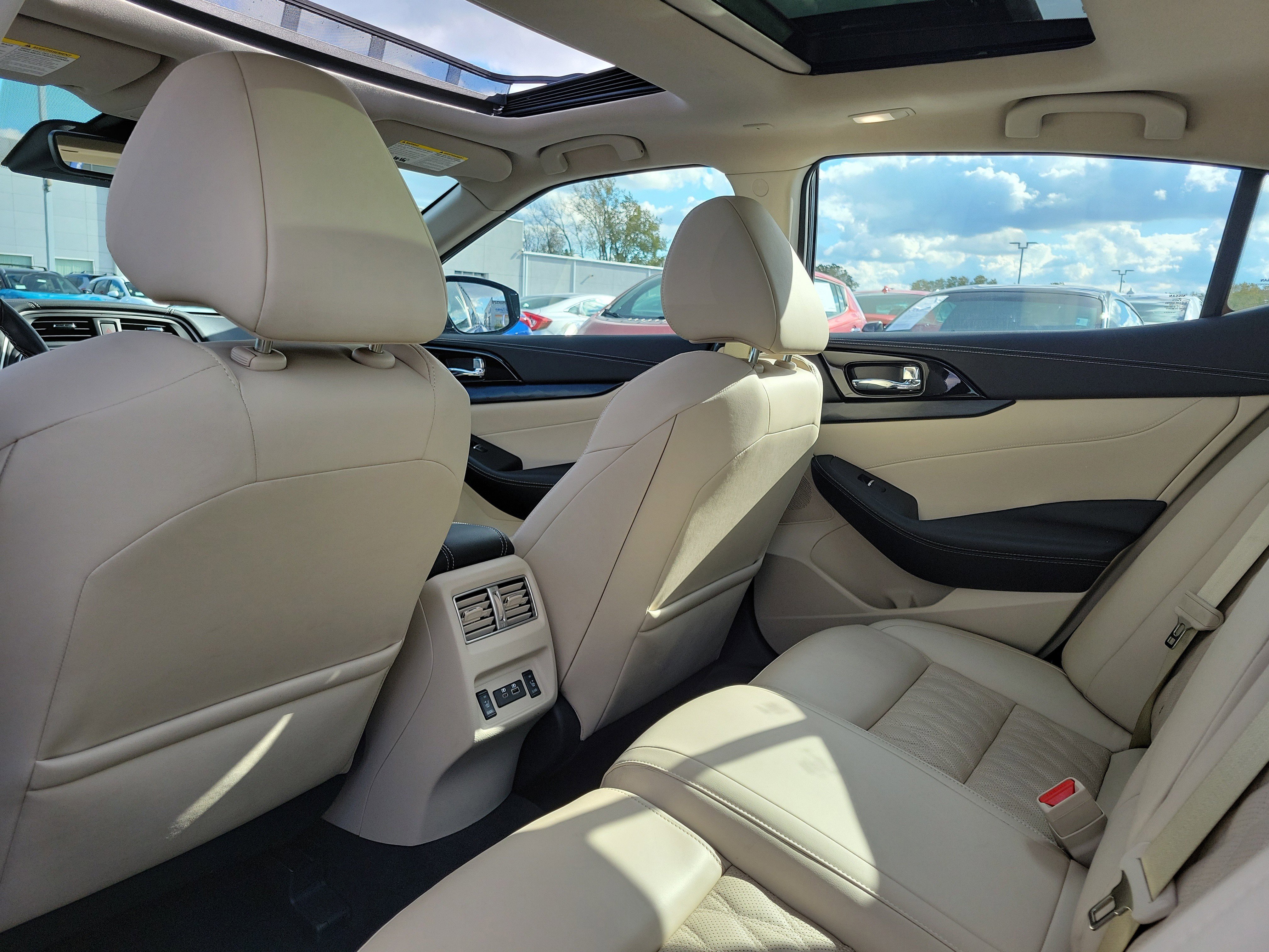 Certified 2023 Nissan Maxima Platinum w/ Sport Mat Group image 14