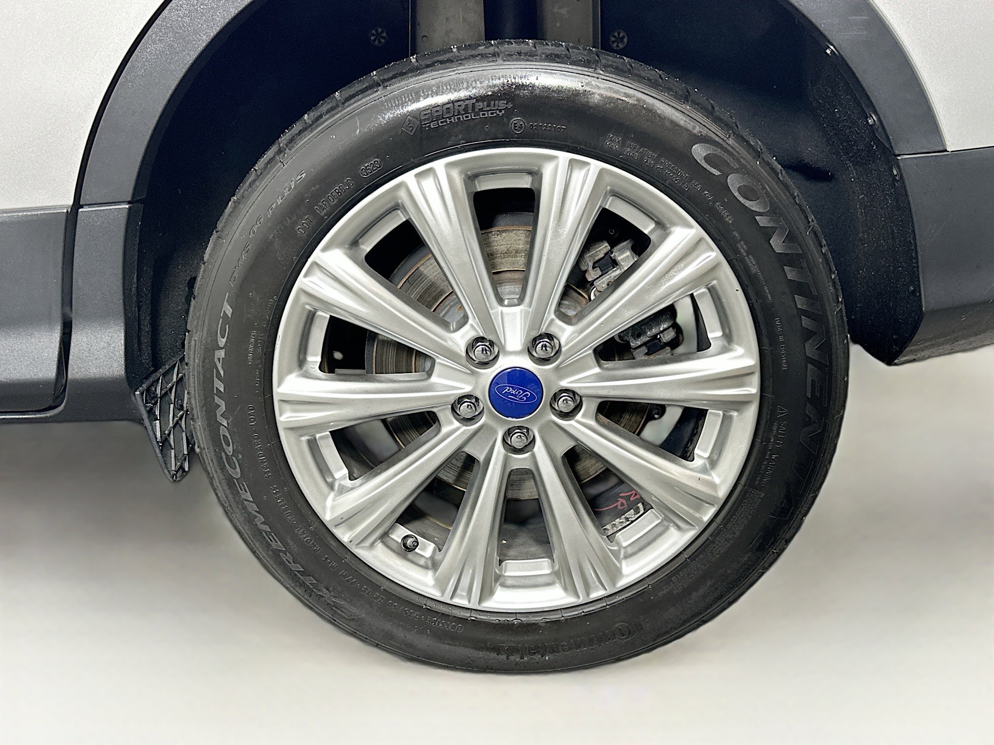 Used 2017 Ford Escape Titanium FWD image 11