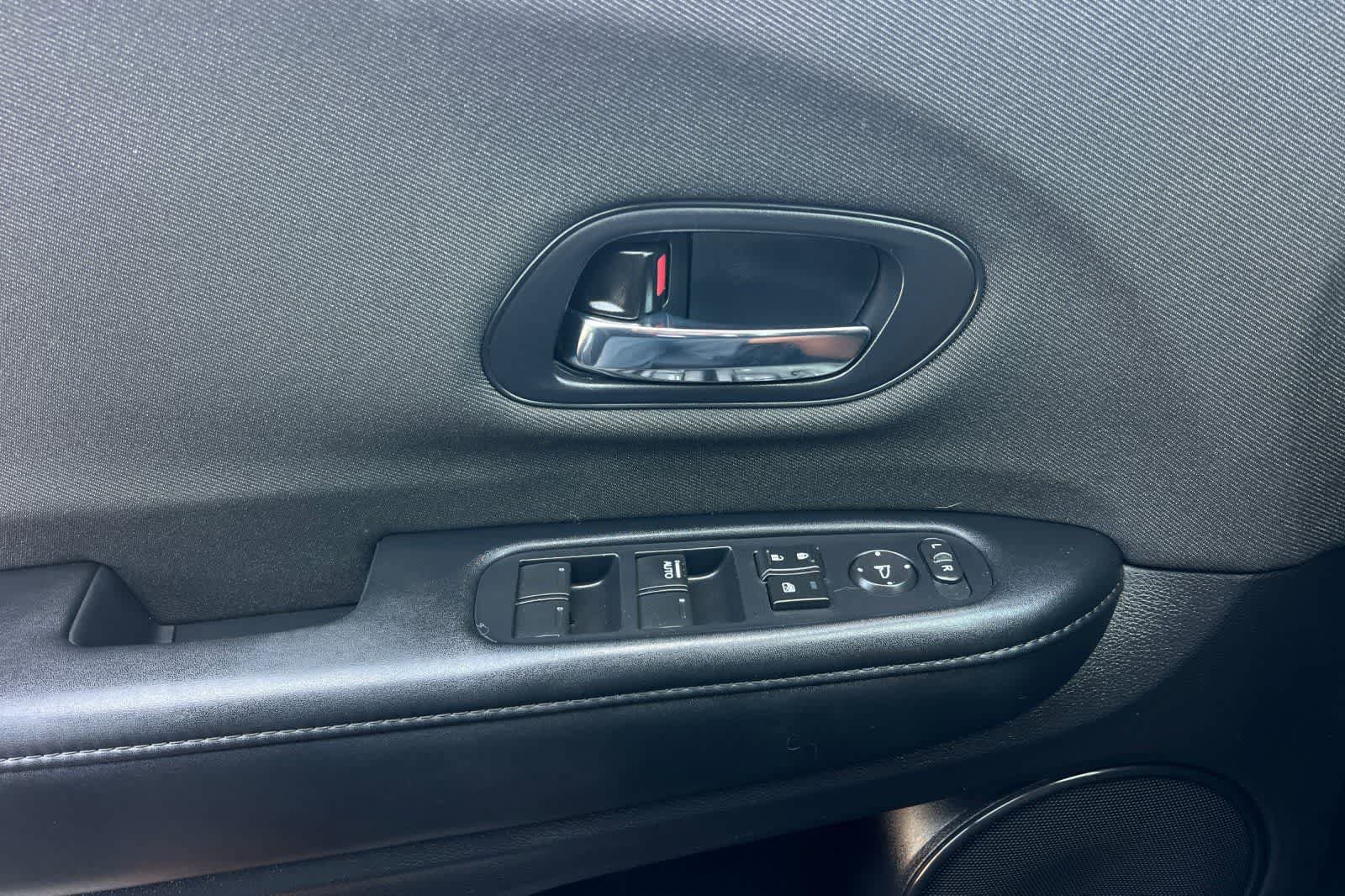 Used 2022 Honda HR-V Sport image 13