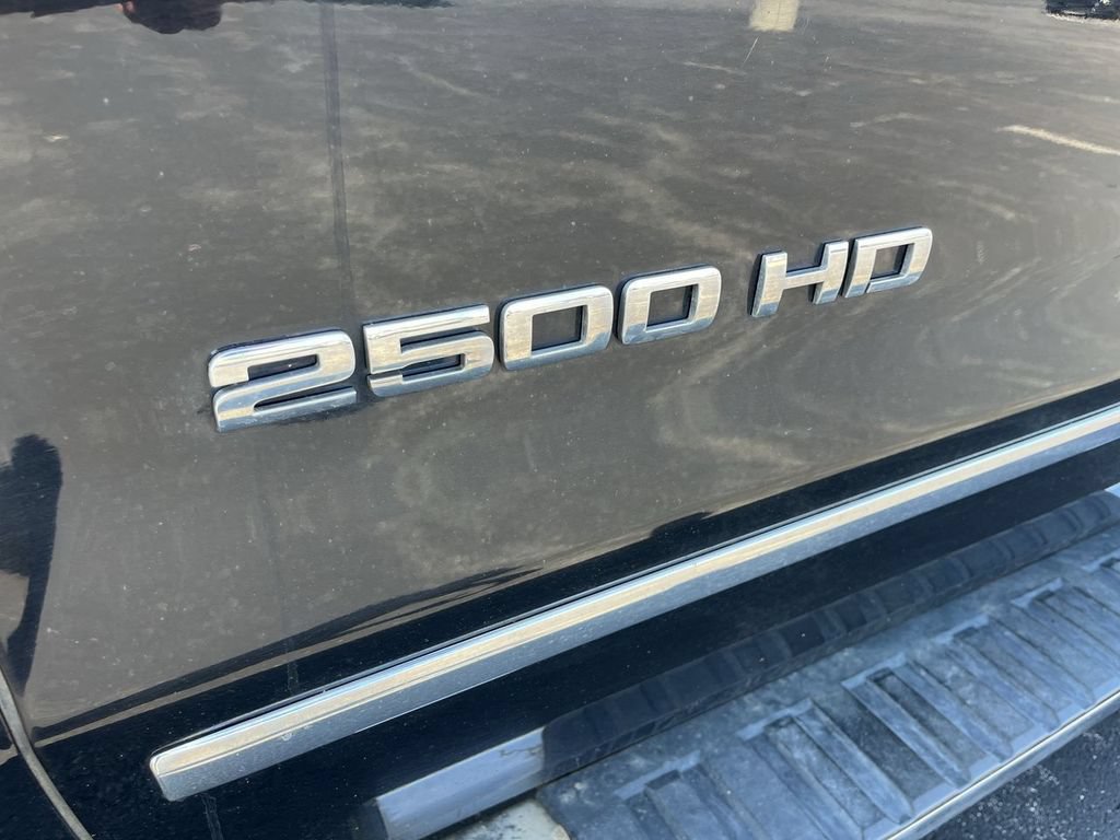 Used 2019 Chevrolet Silverado 2500 LTZ w/ LTZ Plus Package AWD/4WD image 31