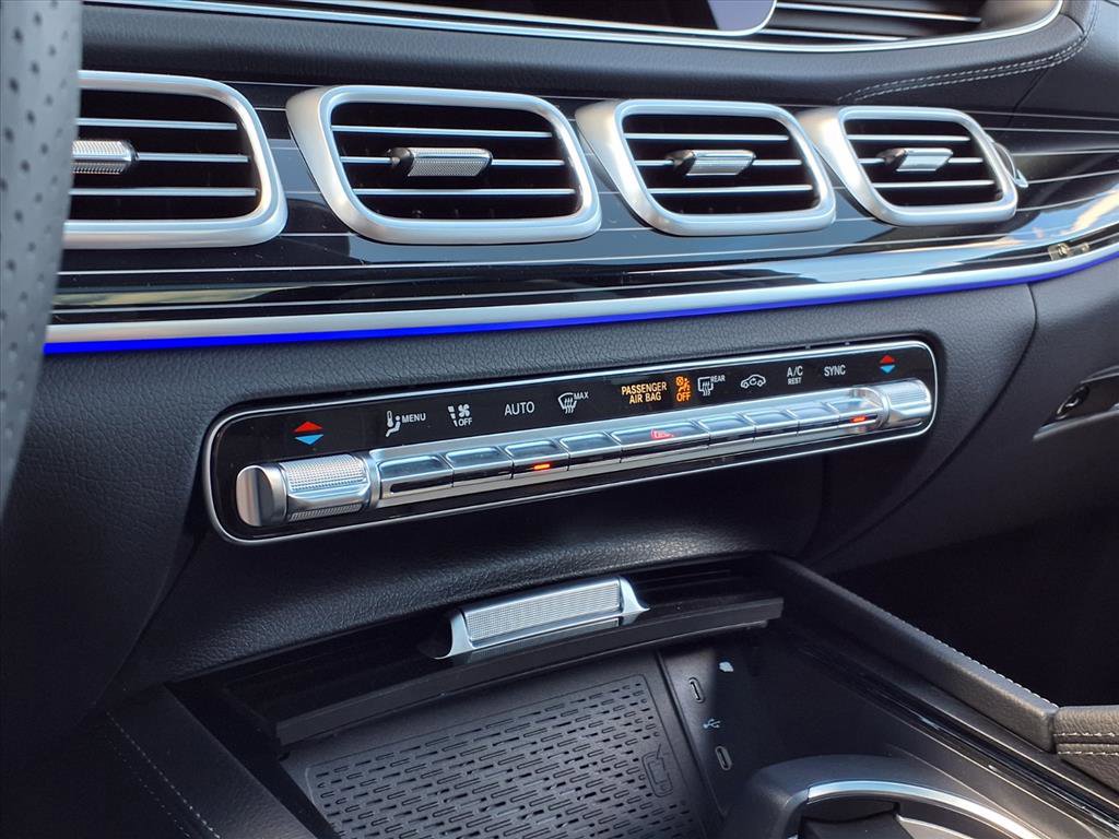 New 2026 Mercedes-Benz GLS 580 4MATIC image 18