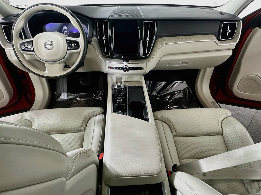 Used 2022 Volvo XC60 B5 Inscription w/ Advanced Package AWD/4WD image 18
