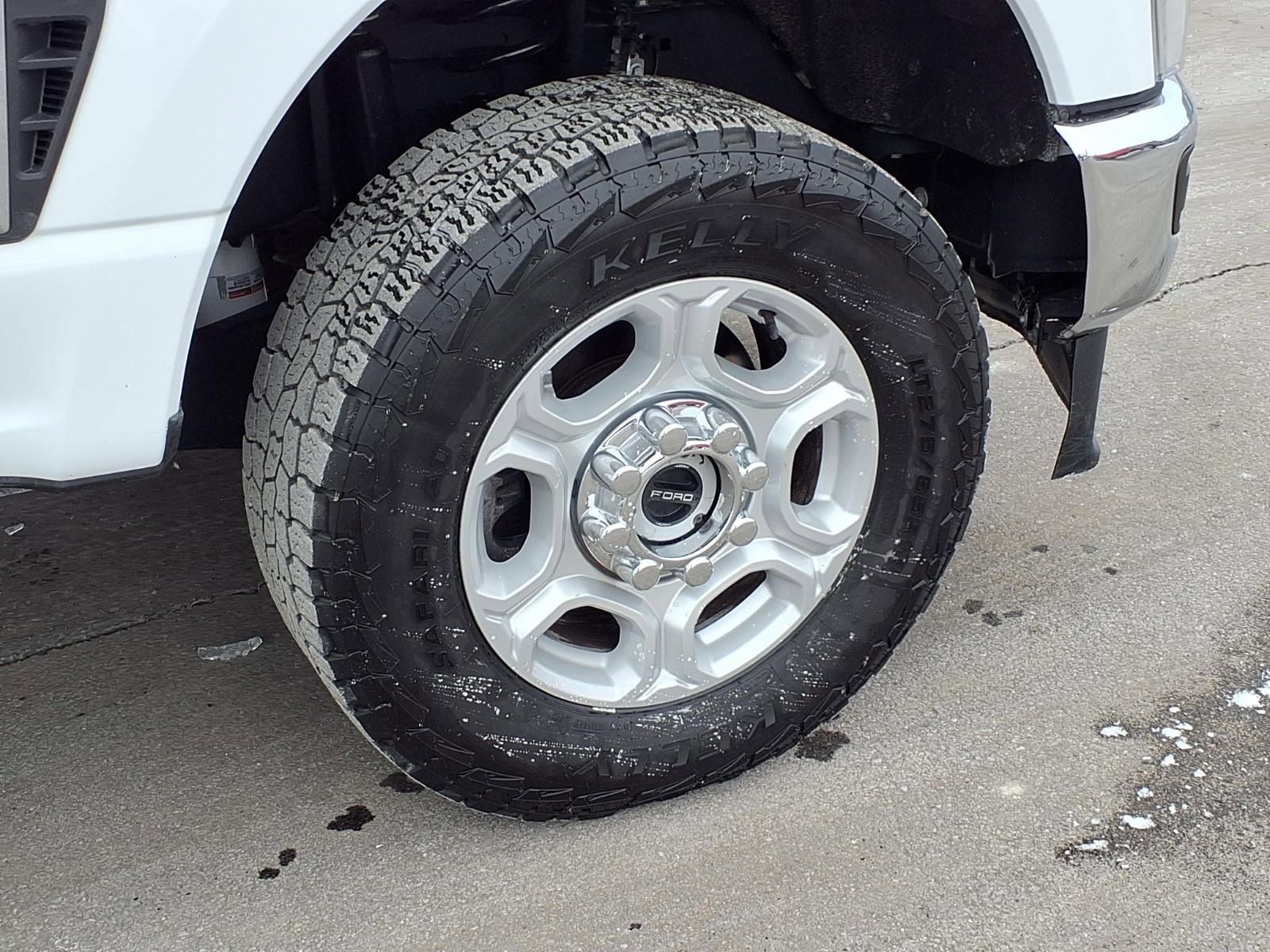 Used 2025 Ford F250 XLT image 23