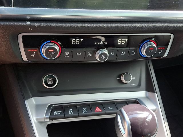 Certified 2023 Audi Q3 2.0T Premium w/ Convenience Package AWD/4WD image 16