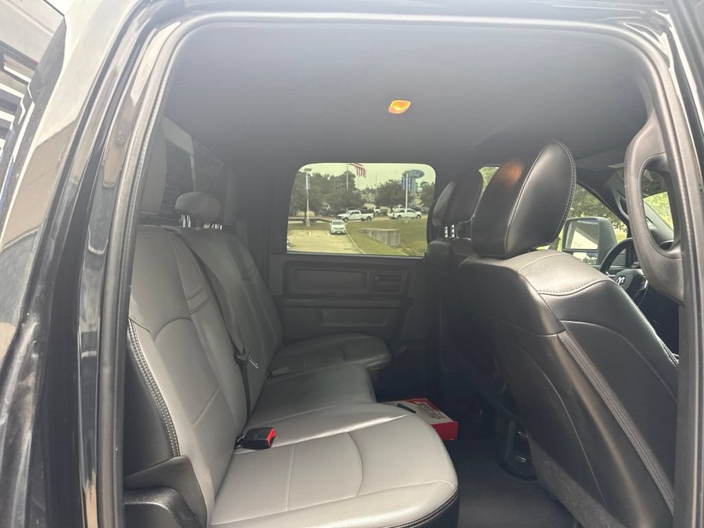 Used 2025 RAM 3500 Tradesman w/ Chrome Appearance Group AWD/4WD image 10