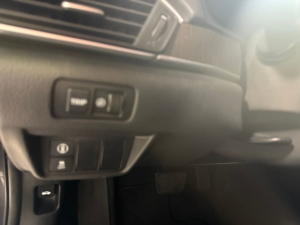 Certified 2018 Honda Accord EX image 17