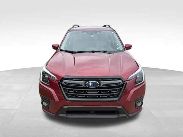 Used 2022 Subaru Forester Limited image 10
