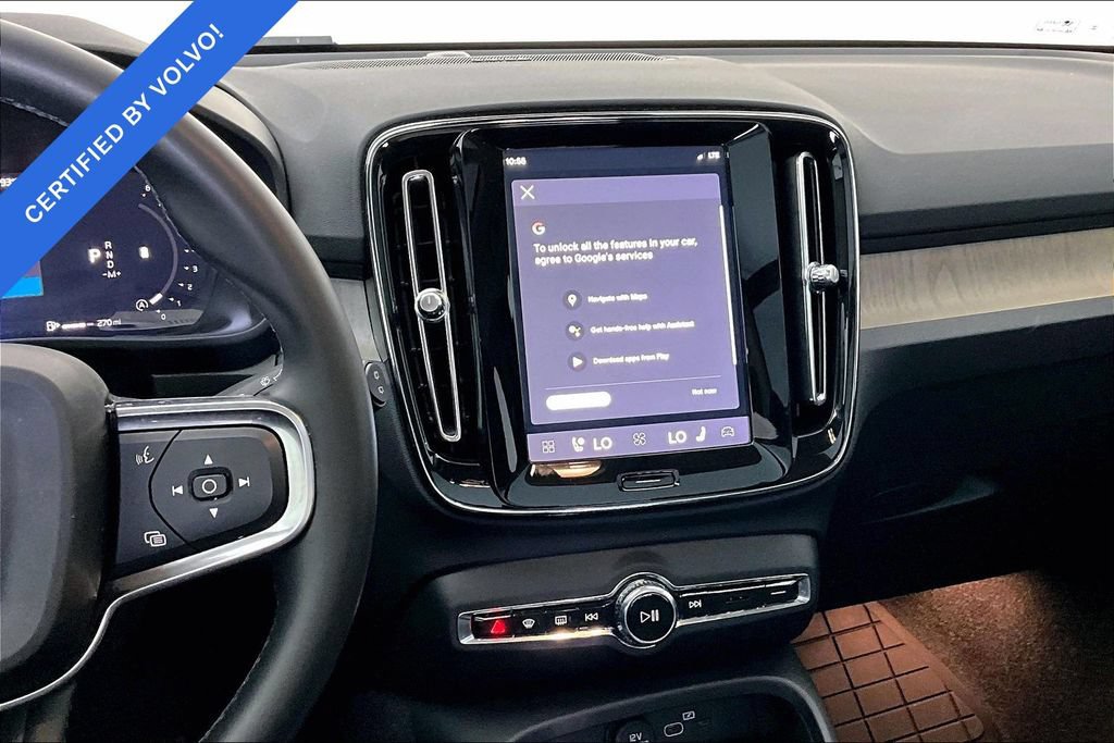 Certified 2024 Volvo XC40 B5 Plus w/ Protection Package Premier AWD/4WD image 7