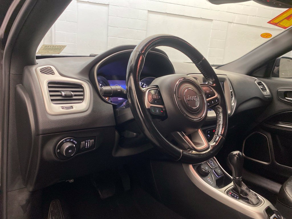 Used 2021 Jeep Compass Latitude w/ Driver Assistance Group AWD/4WD image 19