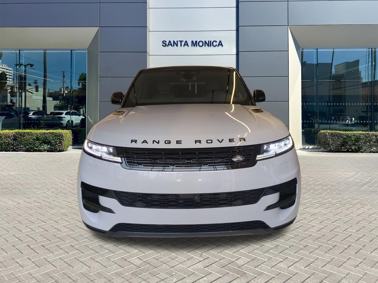 New 2026 Land Rover Range Rover Sport SE AWD/4WD image 8